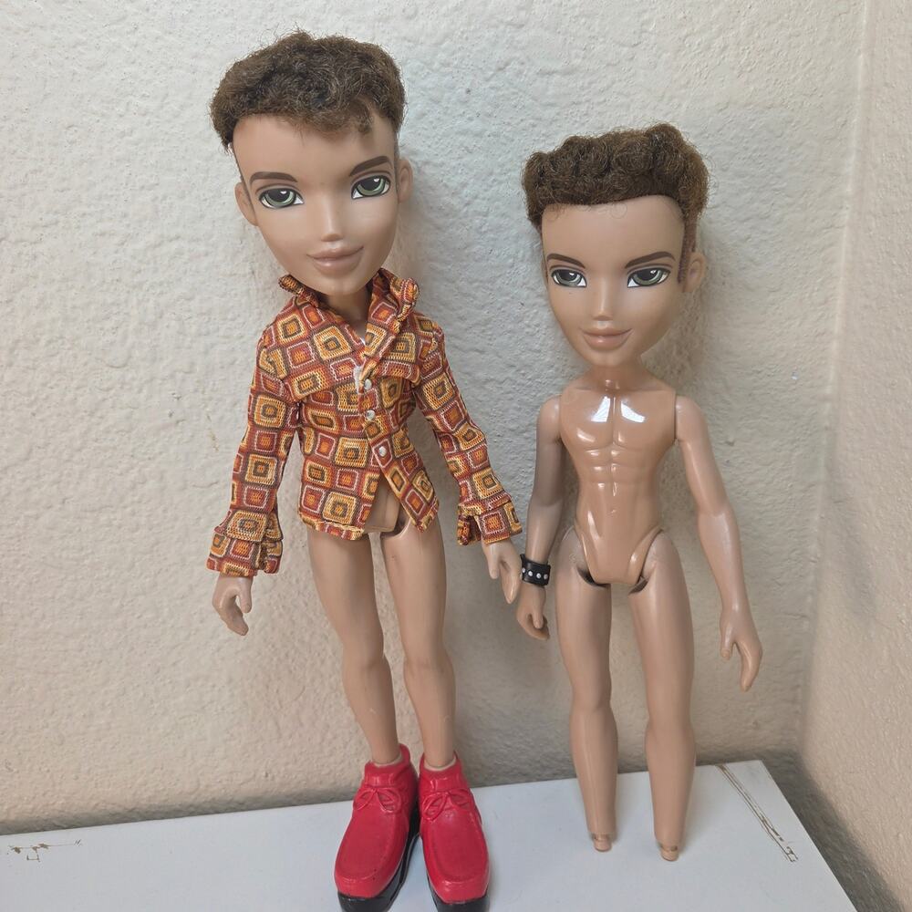 Vintage 2002 Bratz Boyz Dylan 1st Edition Doll Bundle